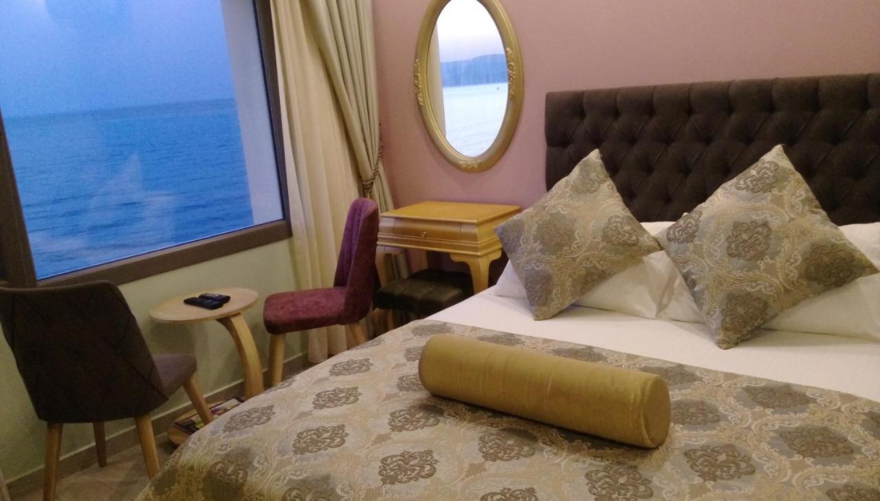 Itimat Otel Urla Exteriör bild